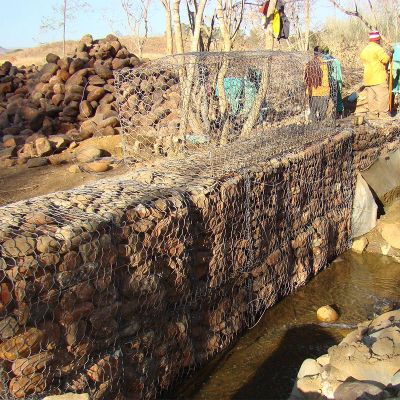 鸡西采用石笼网进行河道生态护岸研究及发展趋势